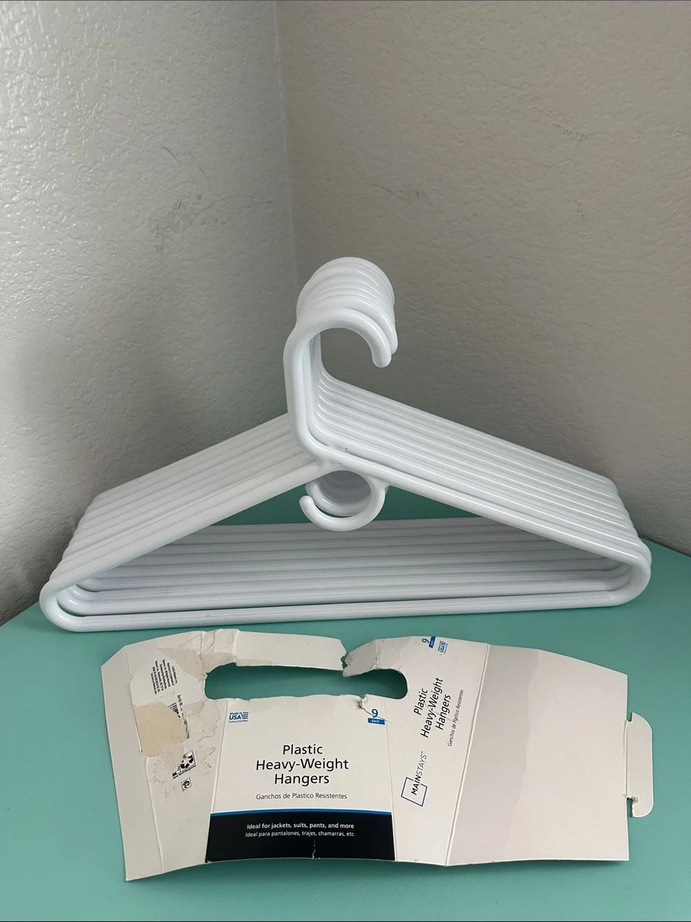 Mainstays 9 Heavyweight Plastic Clothes Hangers-Strong Support-brand new